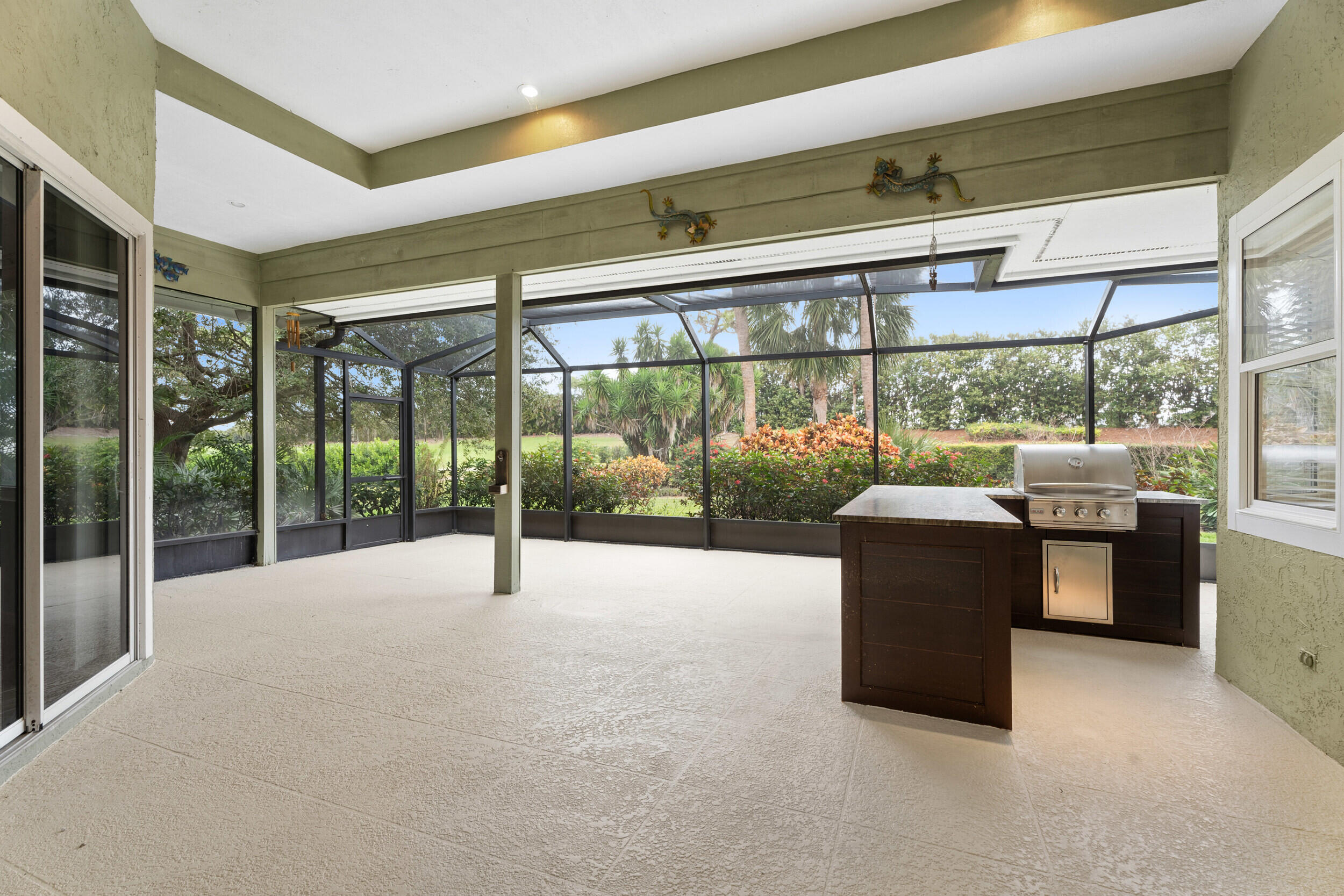 MARINER SANDS - Residential