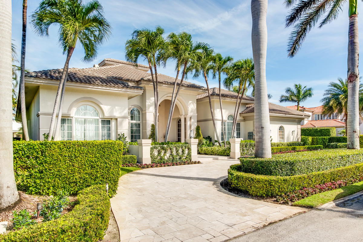 ROYAL PALM YACHT & COUNTRY CLUB - Residential
