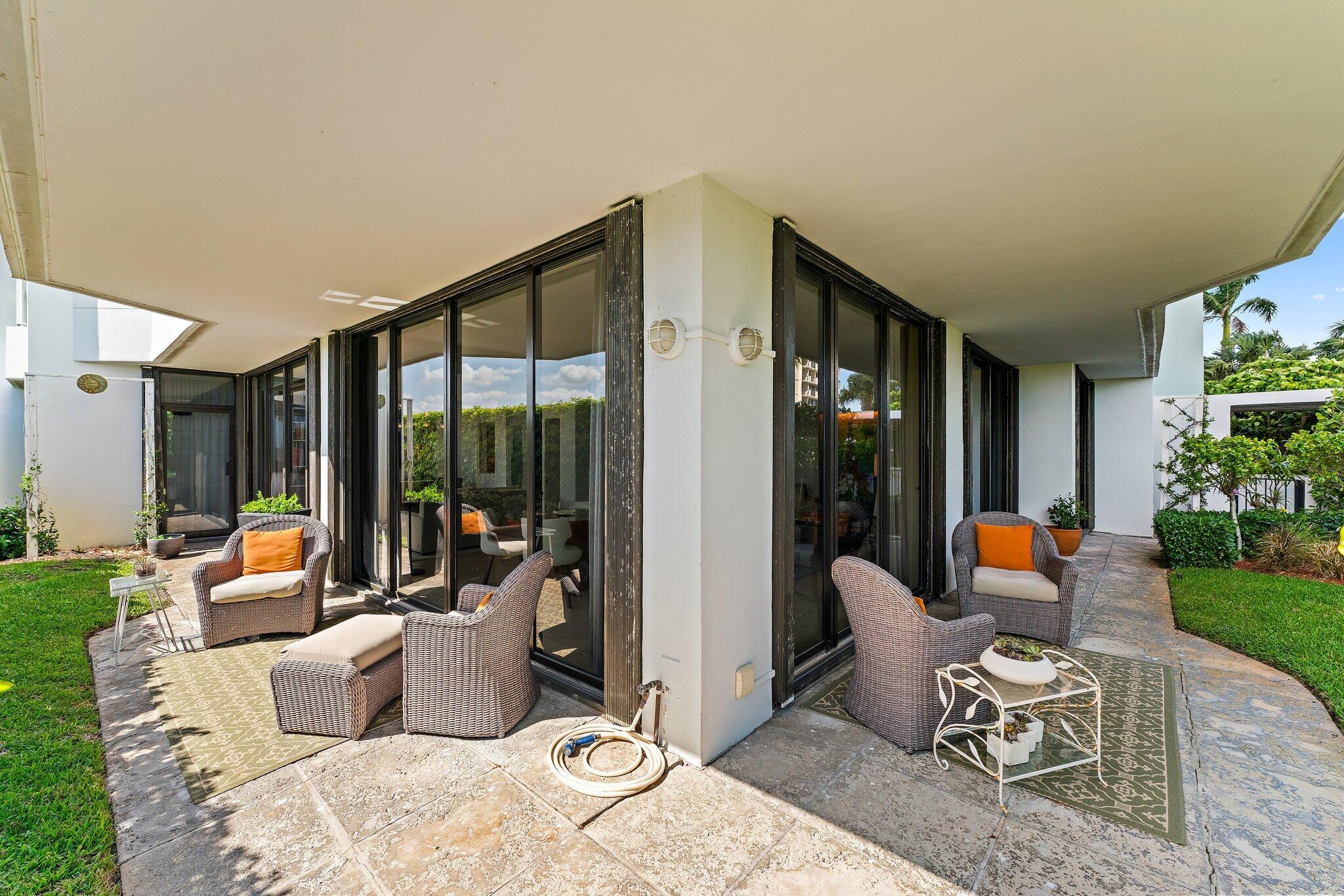 OLD PORT COVE TOWER WEST CONDO - Residential