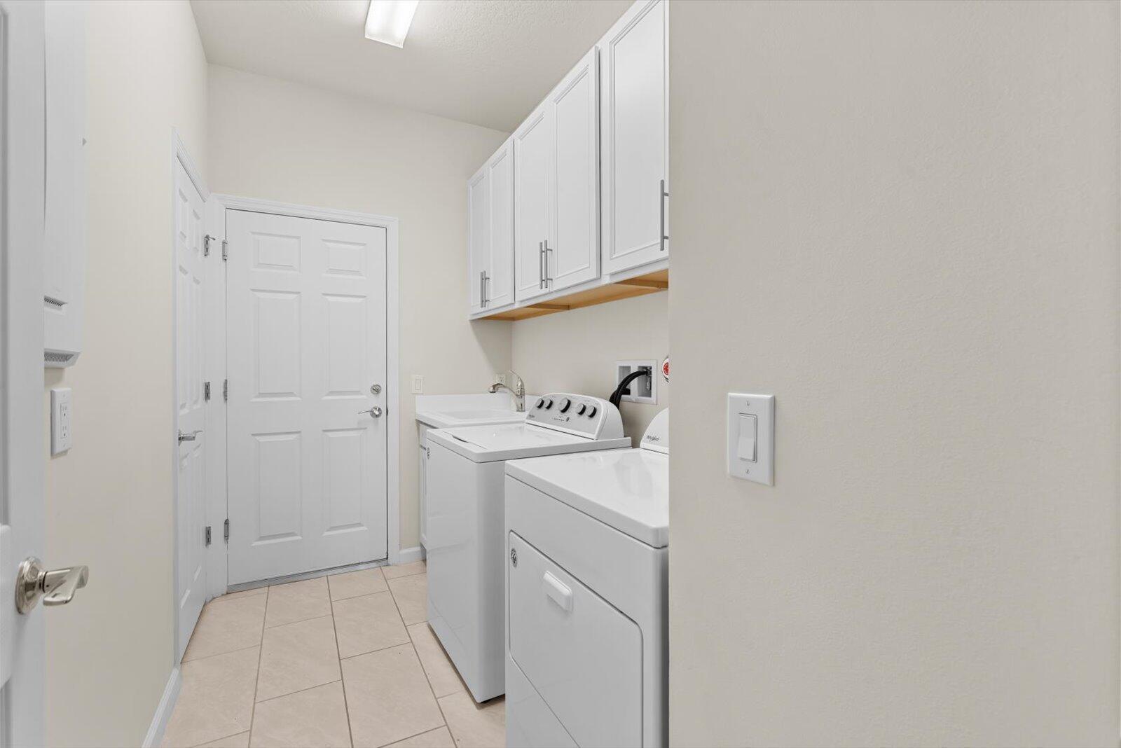 LAKES AT WATERWAY VILLAGE - Residential Lease