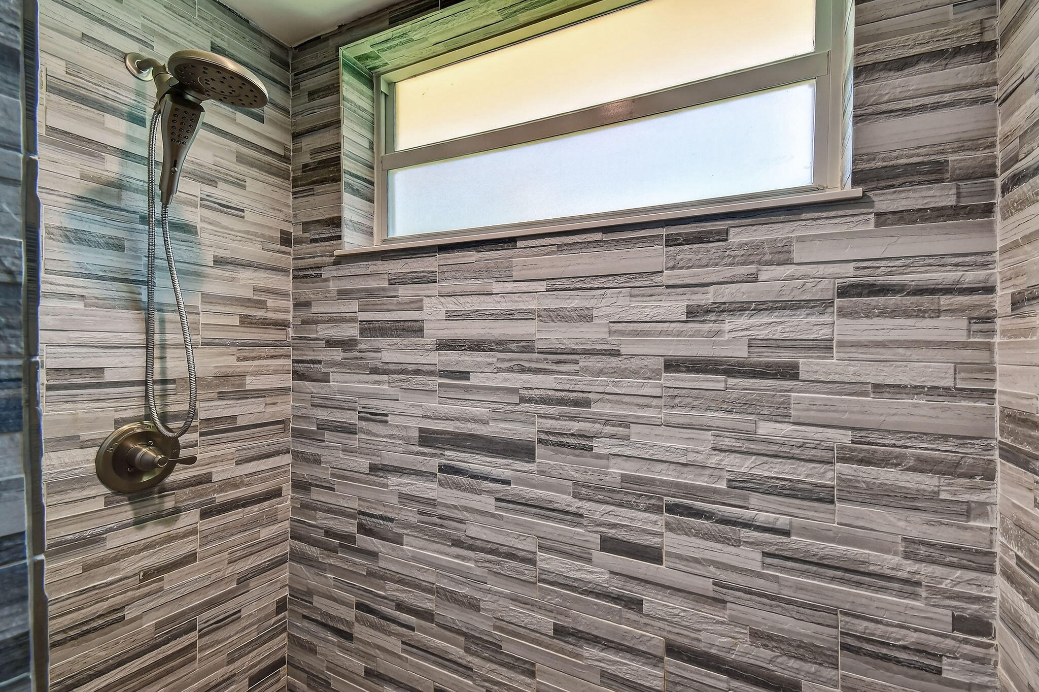 WOODLAND ESTATES - Residential