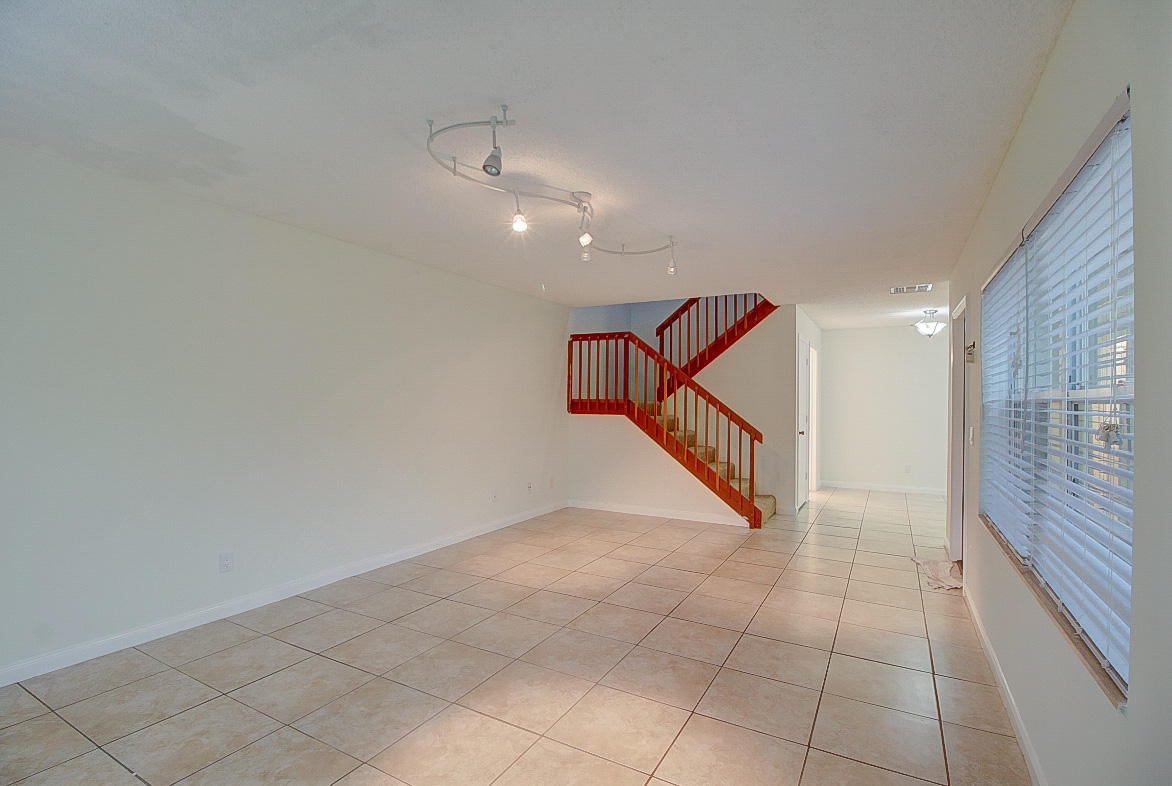 STAMFORD AT ROYAL PALM BEACH - Residential