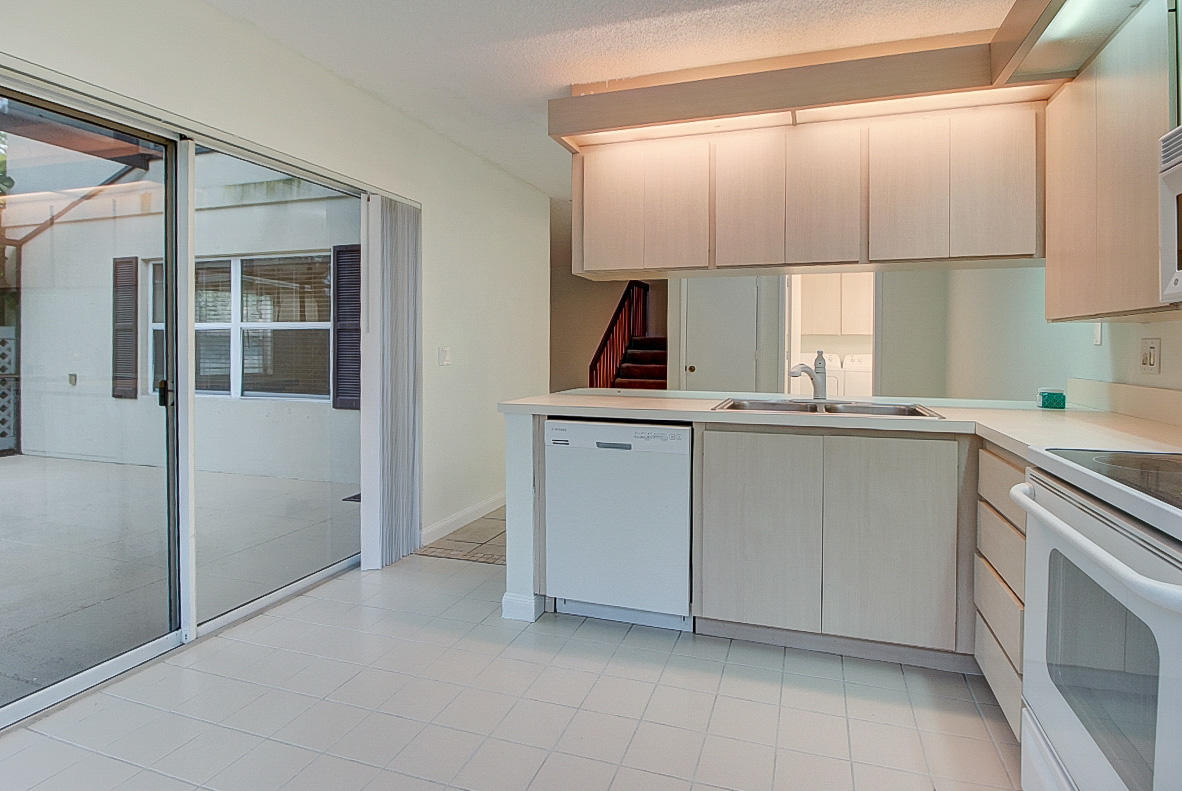 STAMFORD AT ROYAL PALM BEACH - Residential