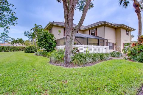 44 Essex Court B West Palm Beach FL 33411