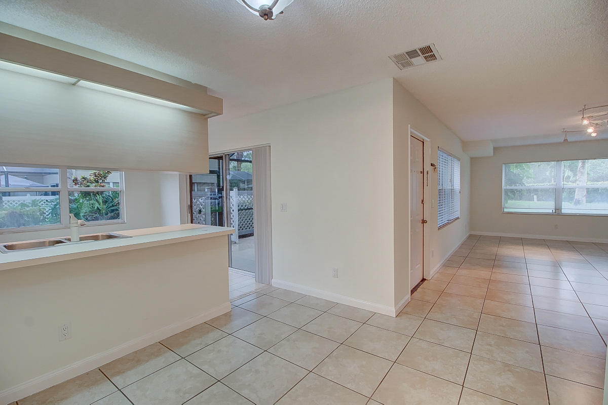 STAMFORD AT ROYAL PALM BEACH - Residential