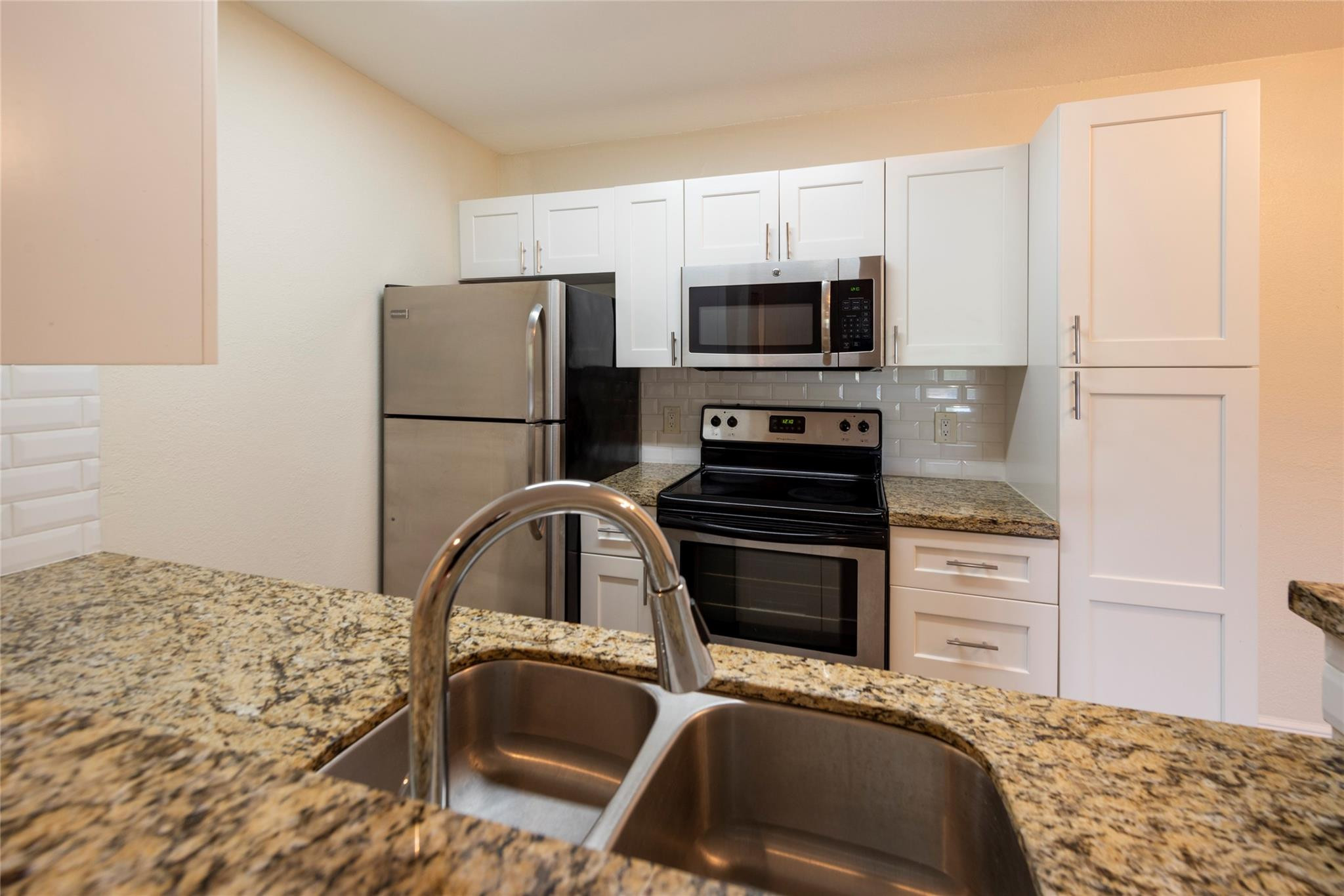 2906 S University Drive 10104