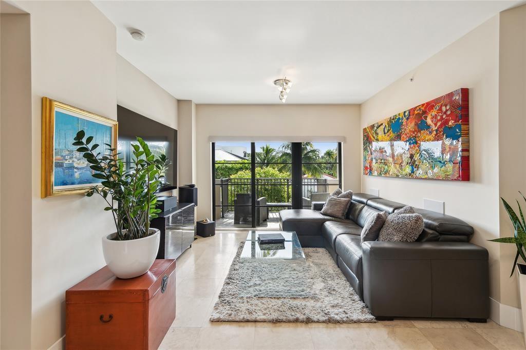 Fountains on Ocean Blvd - Residential