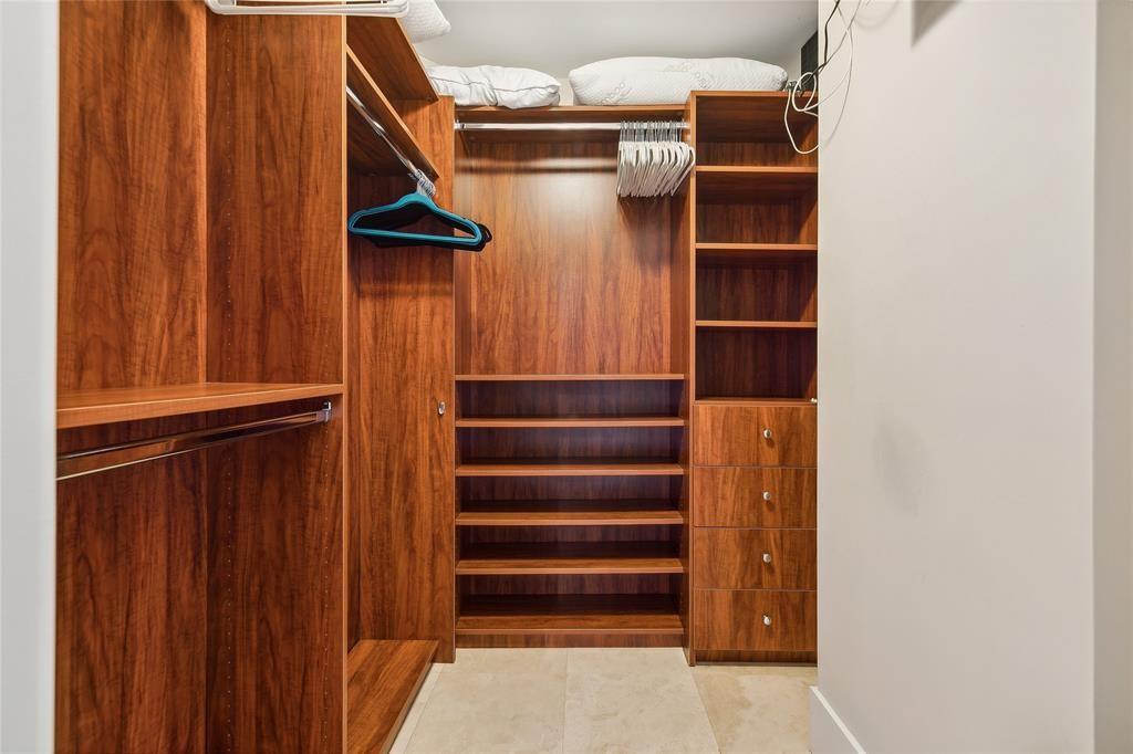 Fountains on Ocean Blvd - Residential