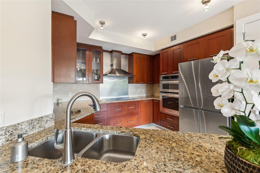 2409 N Ocean Boulevard 327