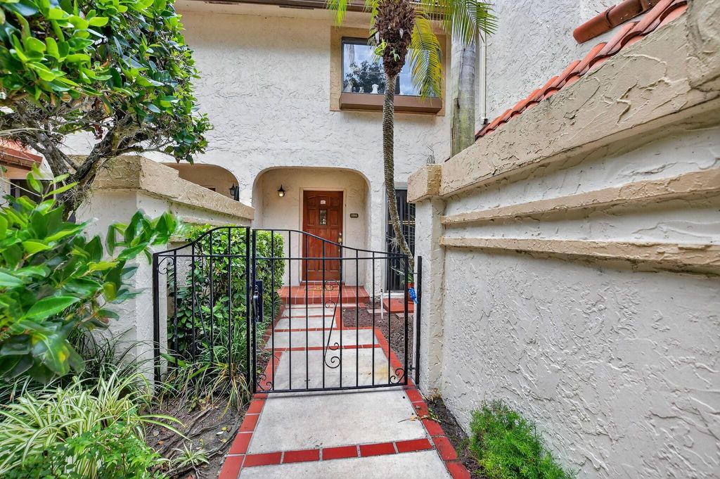 Photo of 7773 La Mirada Drive, Boca Raton, FL 33433 (MLS # R11122161)
