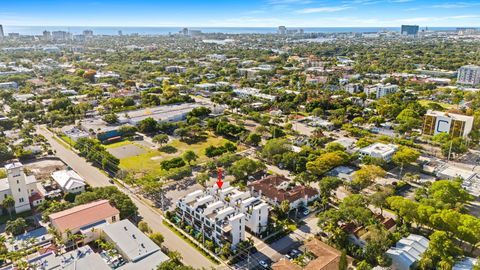 Tiny photo for 818 NE 2nd Street, Fort Lauderdale, FL 33301 (MLS # B26035460)