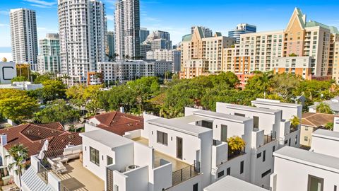 Tiny photo for 818 NE 2nd Street, Fort Lauderdale, FL 33301 (MLS # B26035460)