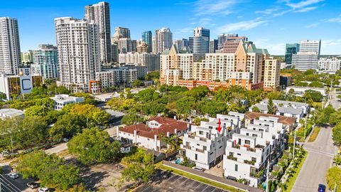 Tiny photo for 818 NE 2nd Street, Fort Lauderdale, FL 33301 (MLS # B26035460)