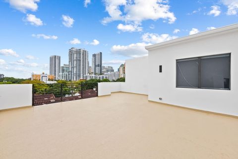 Tiny photo for 818 NE 2nd Street, Fort Lauderdale, FL 33301 (MLS # B26035460)