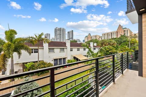 Tiny photo for 818 NE 2nd Street, Fort Lauderdale, FL 33301 (MLS # B26035460)