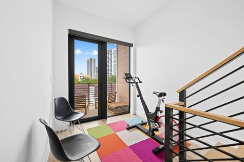 Tiny photo for 818 NE 2nd Street, Fort Lauderdale, FL 33301 (MLS # B26035460)