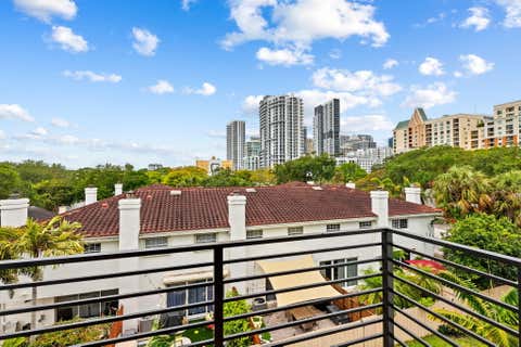 Tiny photo for 818 NE 2nd Street, Fort Lauderdale, FL 33301 (MLS # B26035460)
