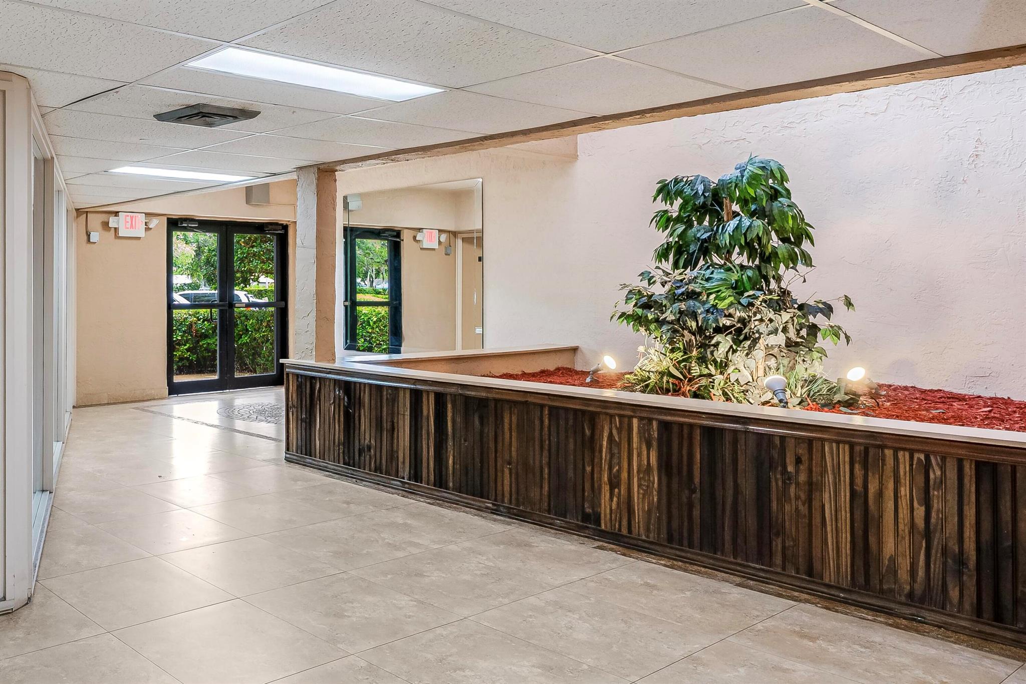 TARA GARDENS 1 CONDO - Residential