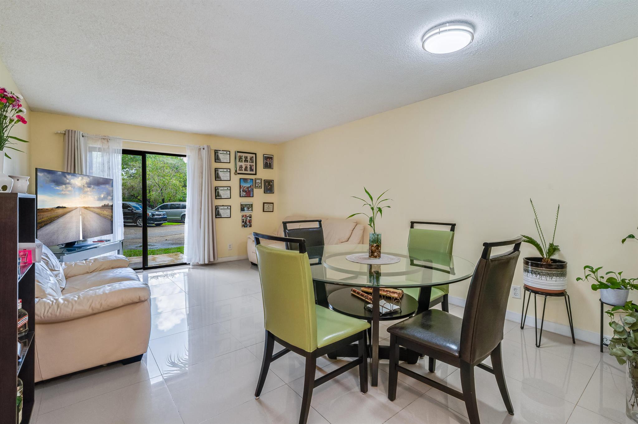 TARA GARDENS 1 CONDO - Residential