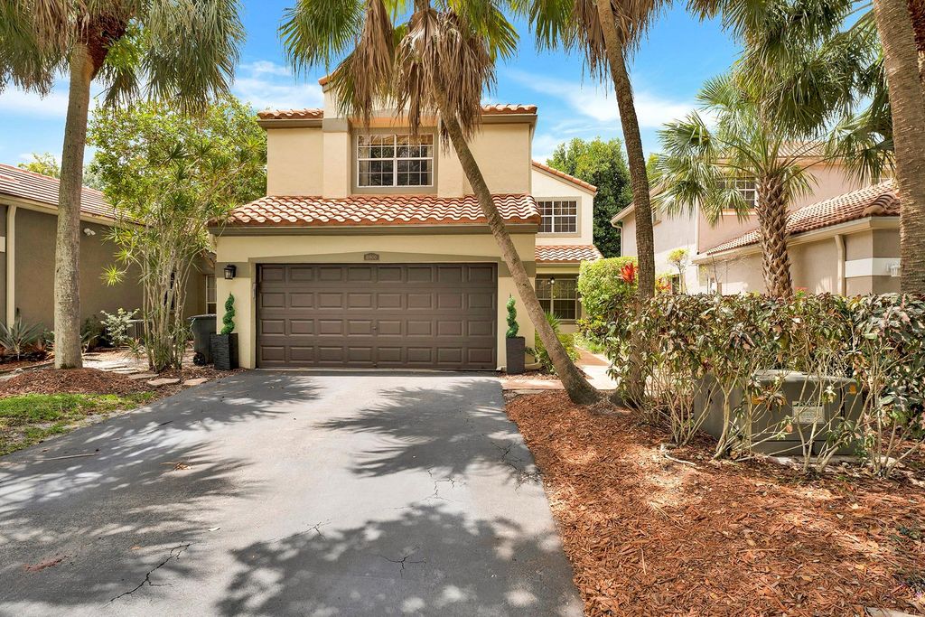 Photo of 10900 NW 10th Street, Plantation, FL 33322 (MLS # F10428792)