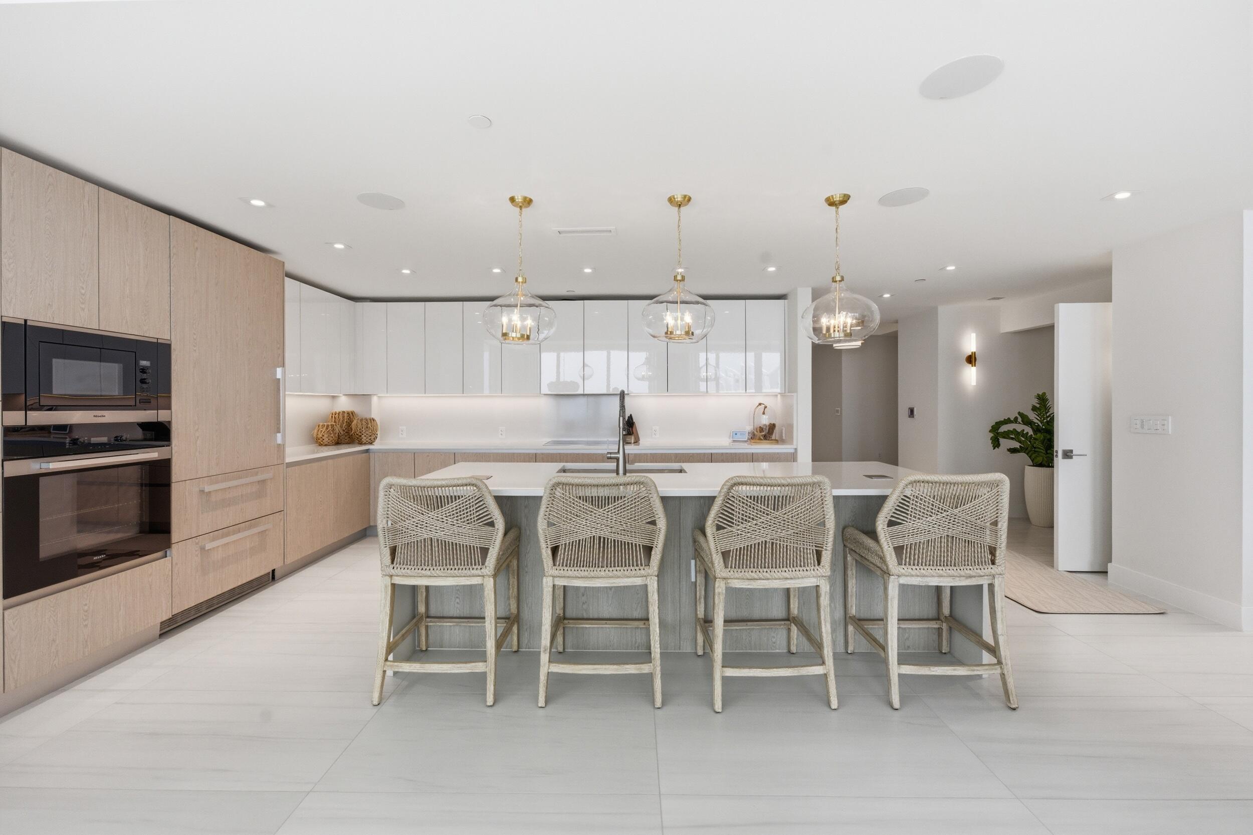 3100 N OCEAN Drive P-PH4