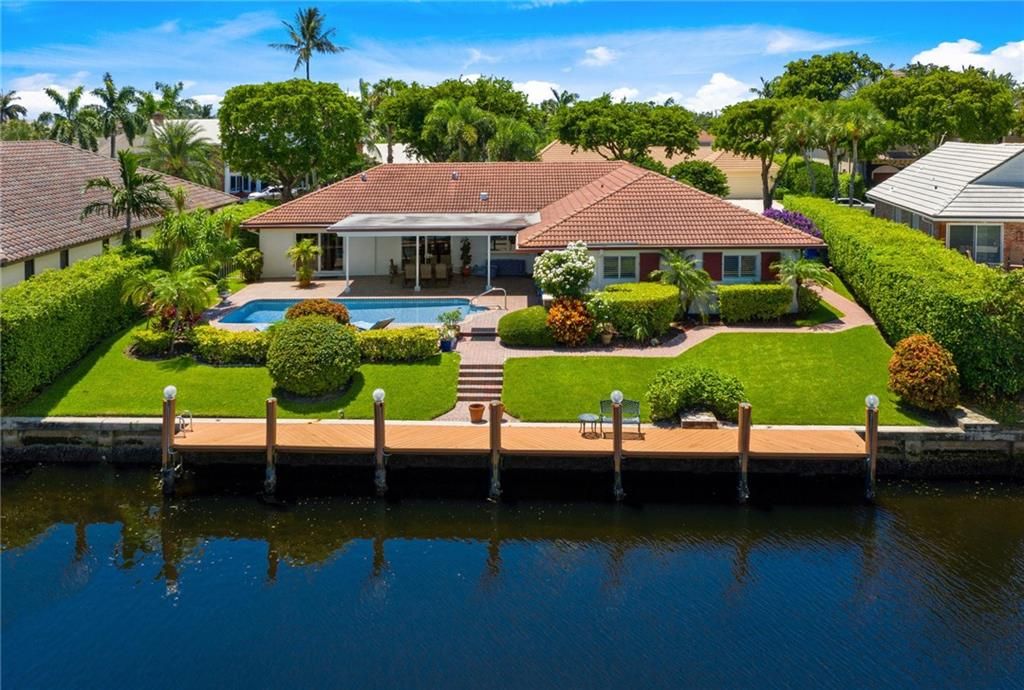 Photo of 41 S COMPASS DR, Fort Lauderdale, FL 33308 (MLS # F10296082)