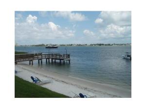 PALM BEACH HOUSE CONDO - Residential Lease