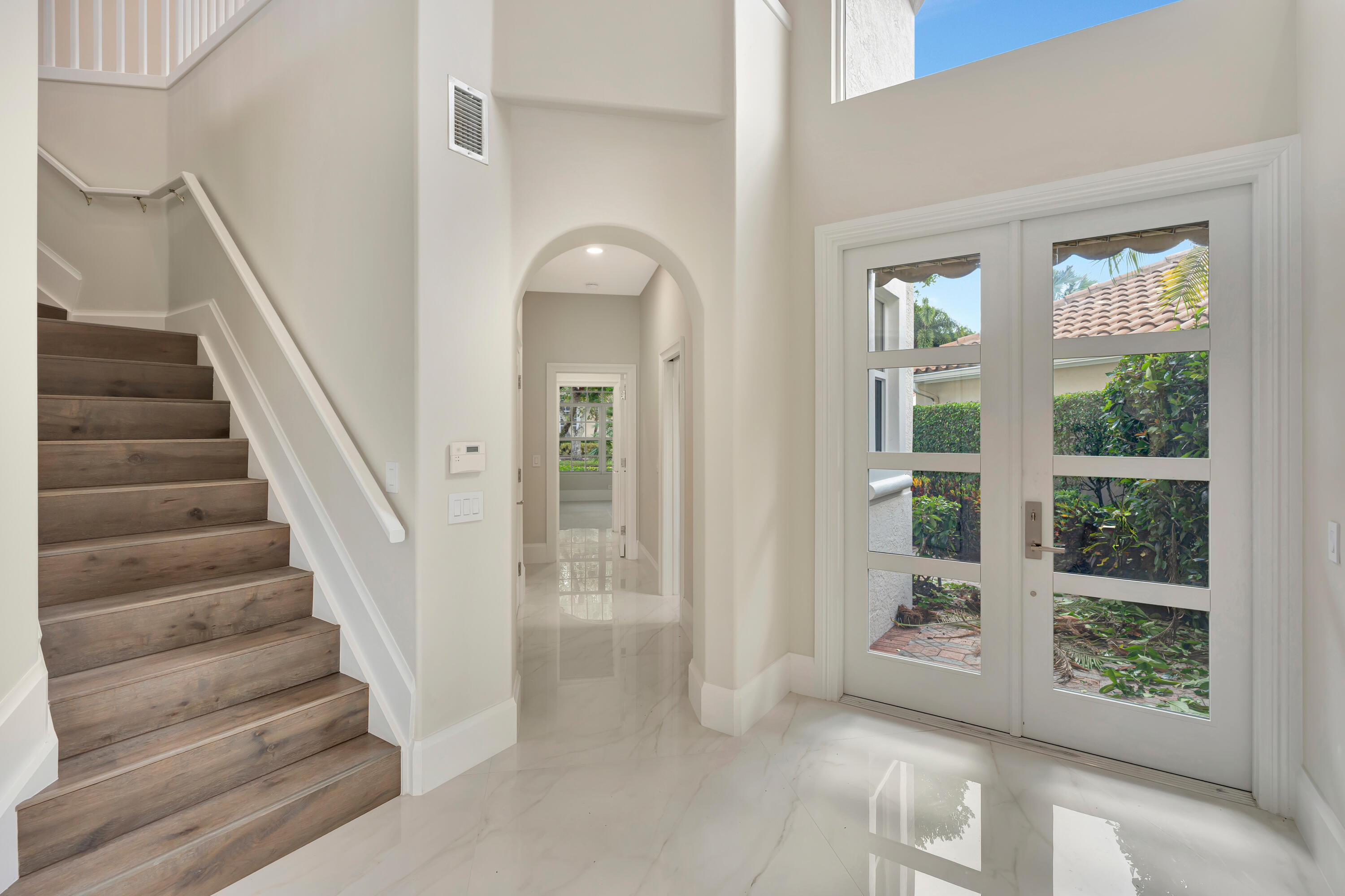 DIAMOND HEAD - Residential