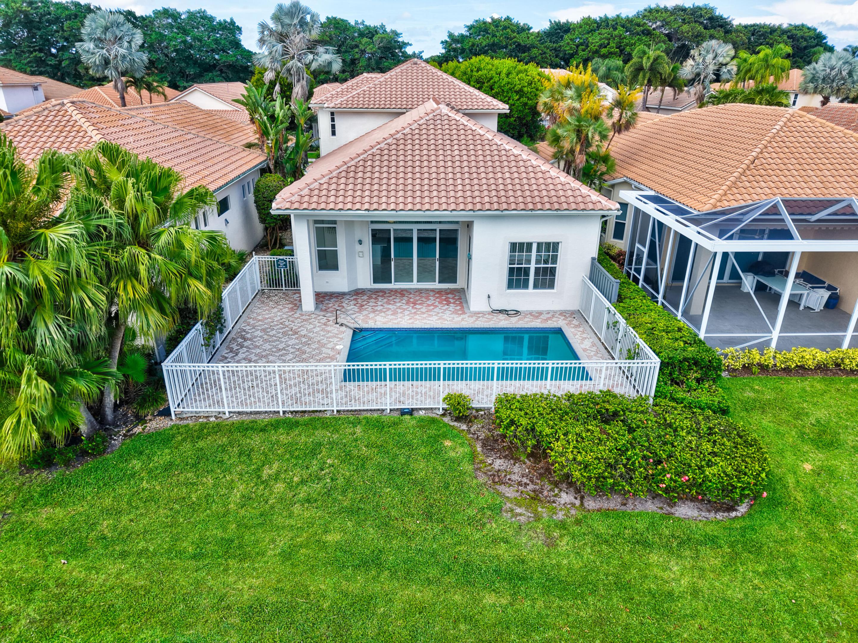 DIAMOND HEAD - Residential