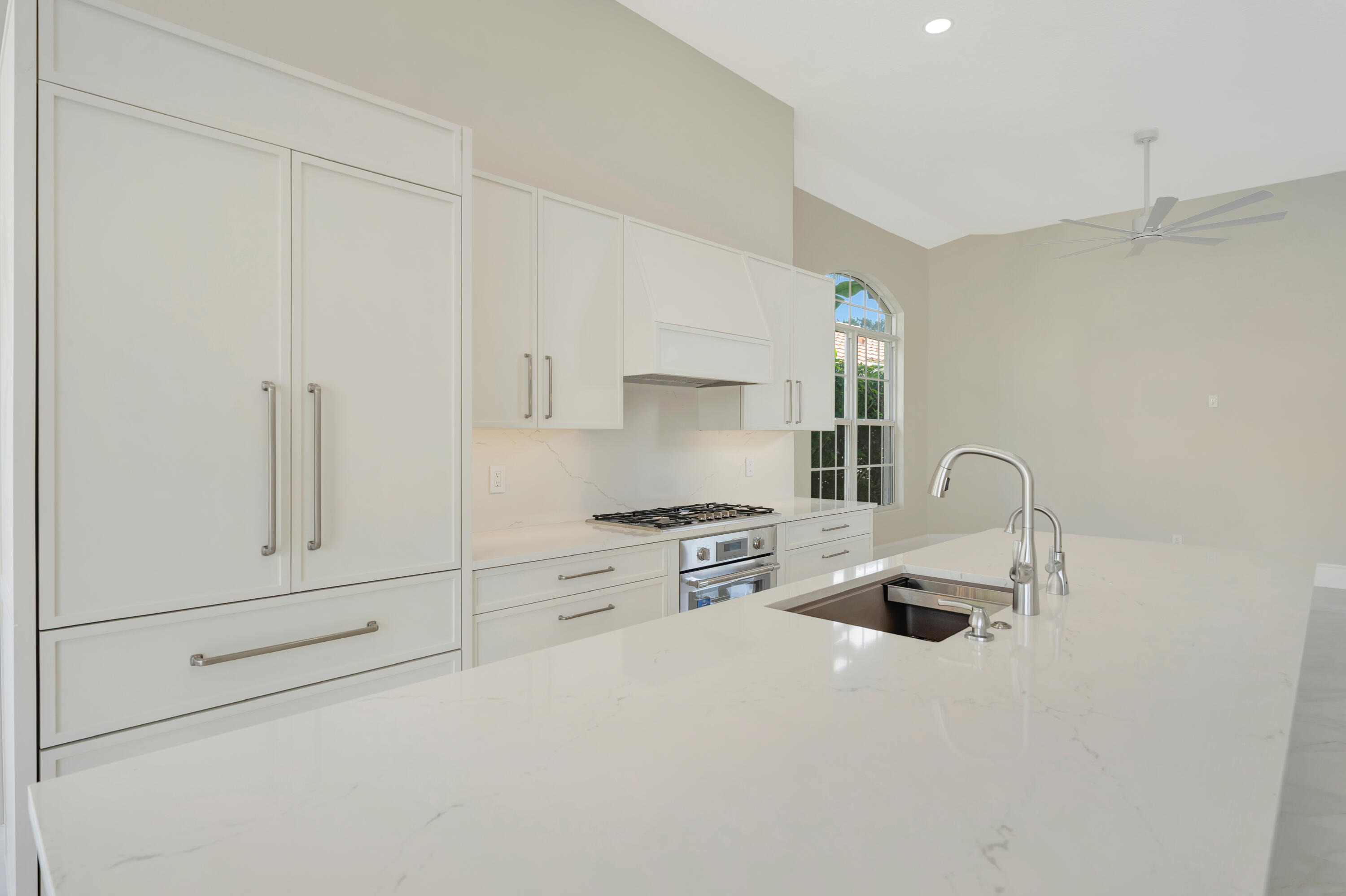 DIAMOND HEAD - Residential
