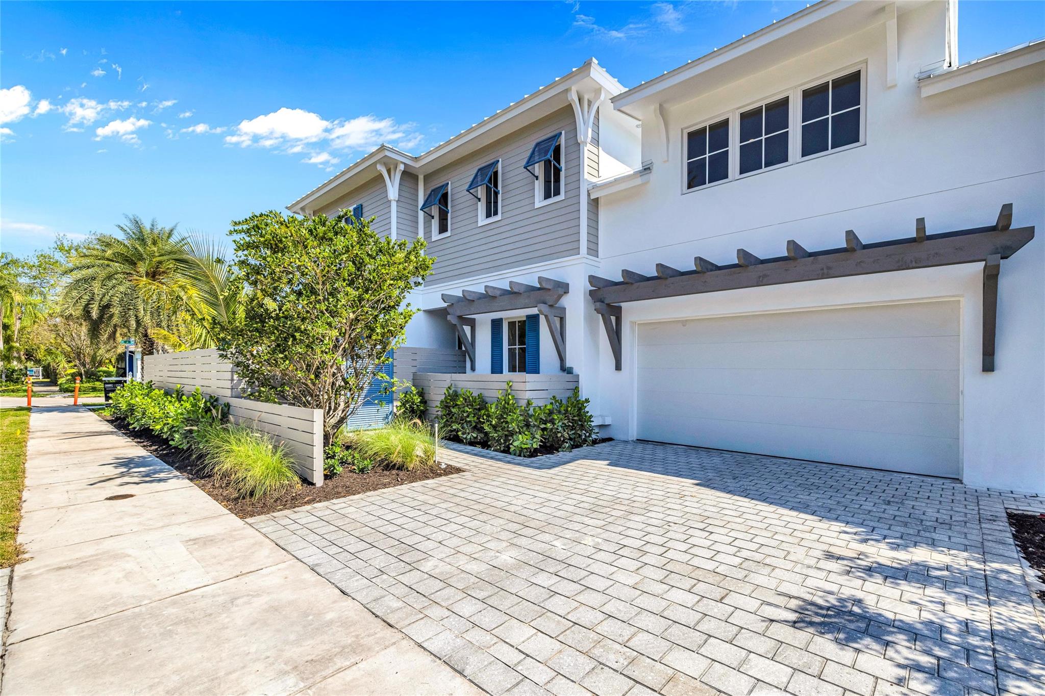 620 NE 15th Ave