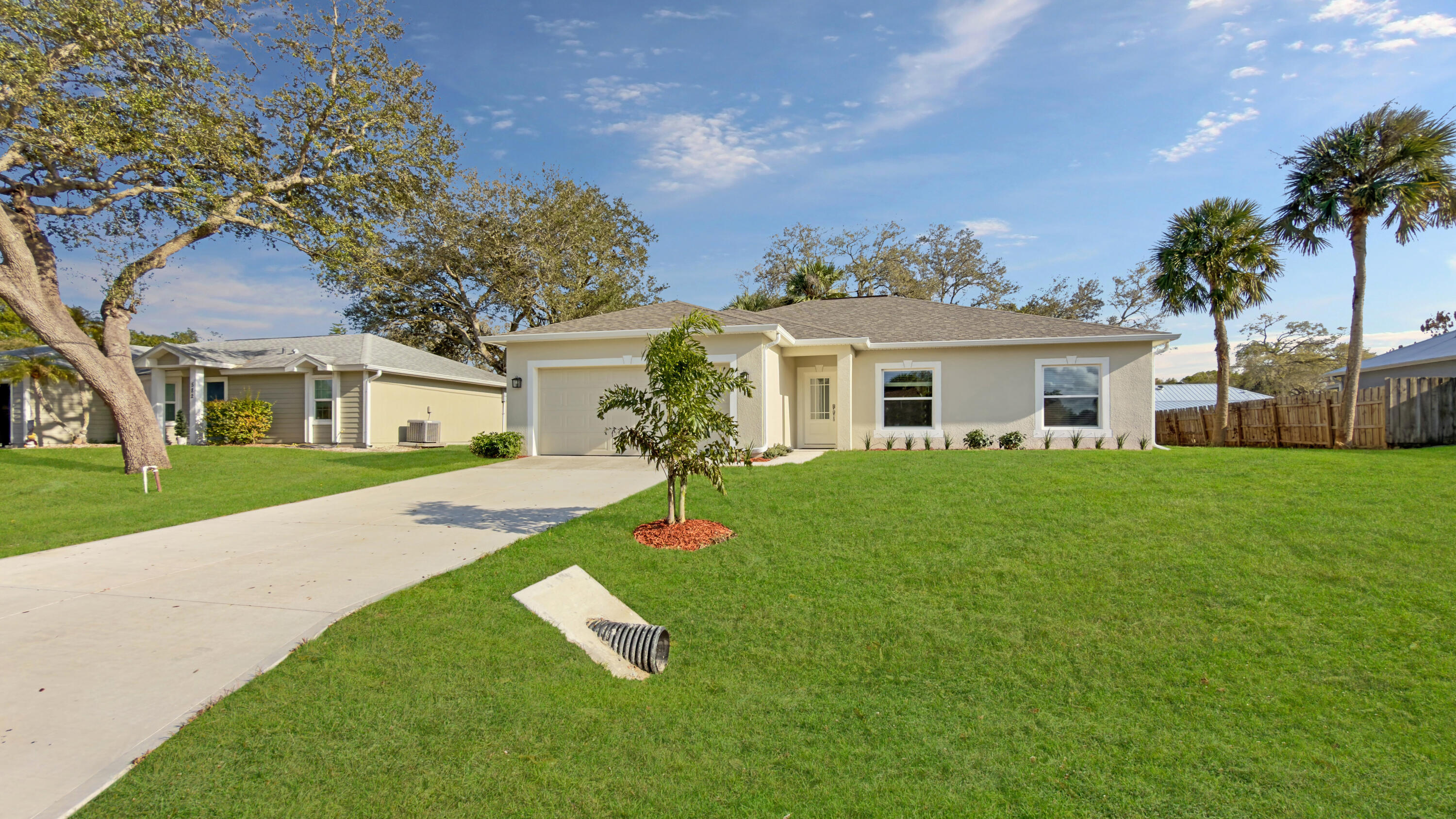 SEBASTIAN HIGHLANDS UNIT 10 - Residential