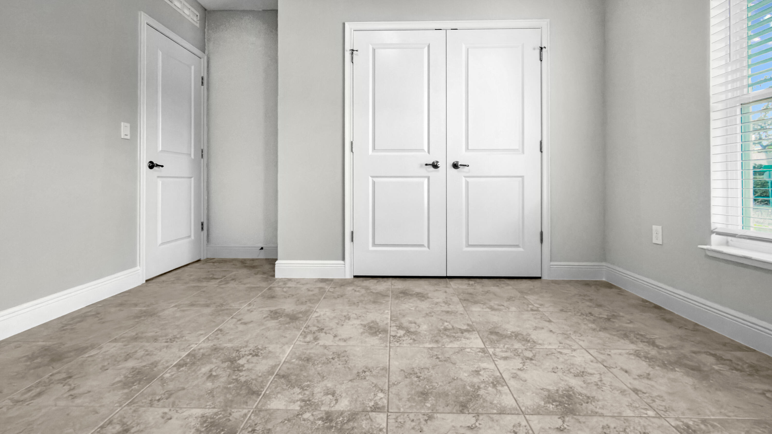 SEBASTIAN HIGHLANDS UNIT 10 - Residential