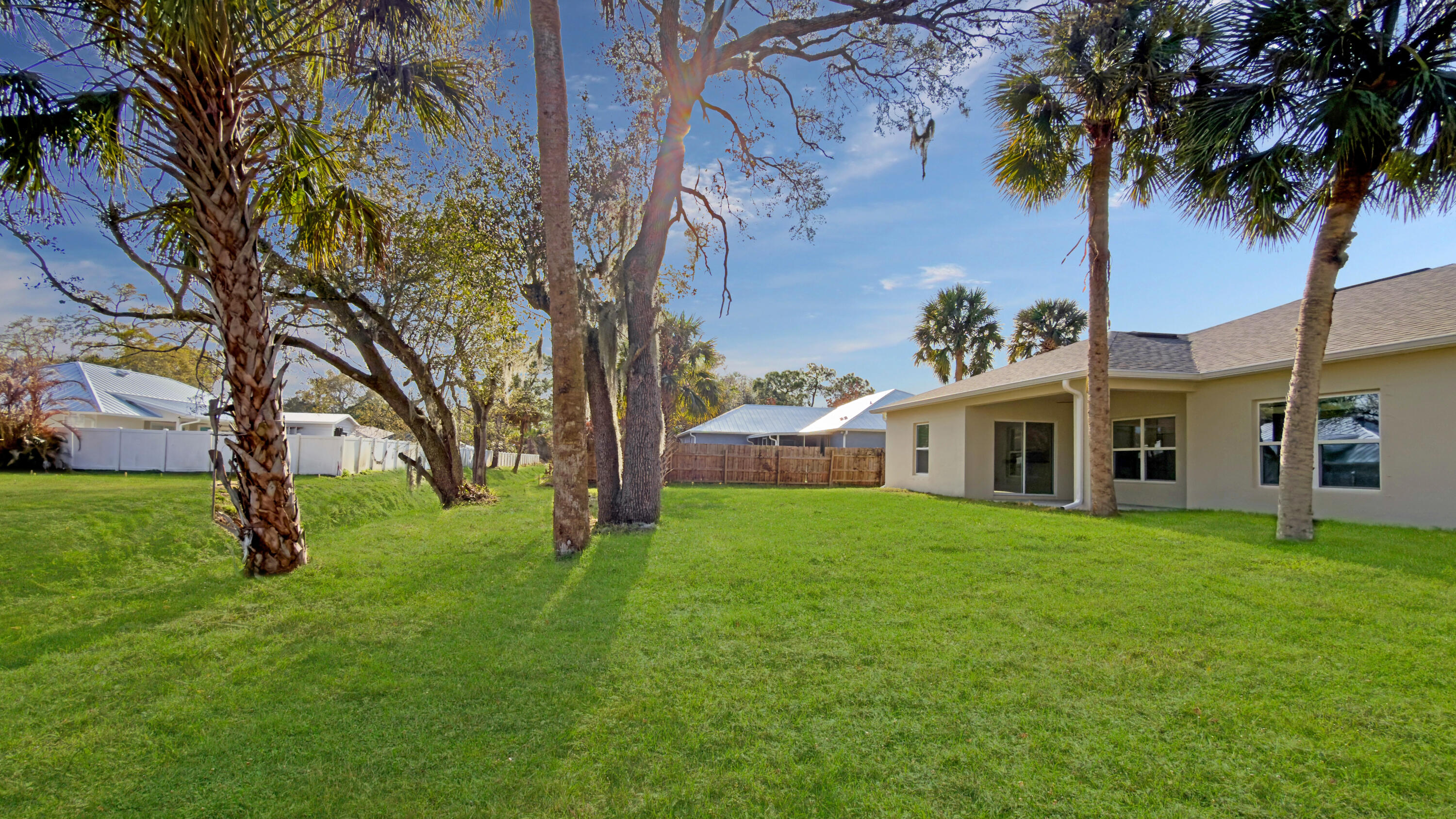 SEBASTIAN HIGHLANDS UNIT 10 - Residential