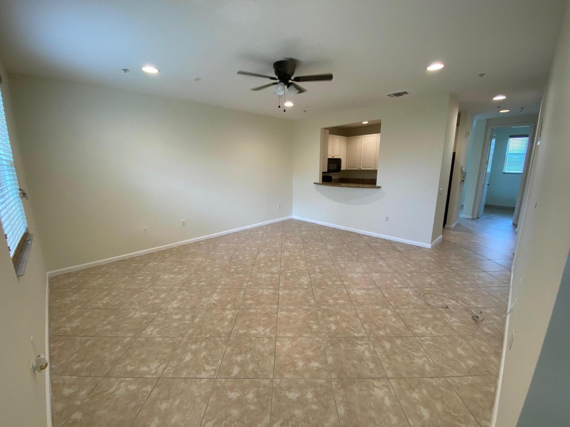 RENAISSANCE COMMONS PUD - Residential Lease