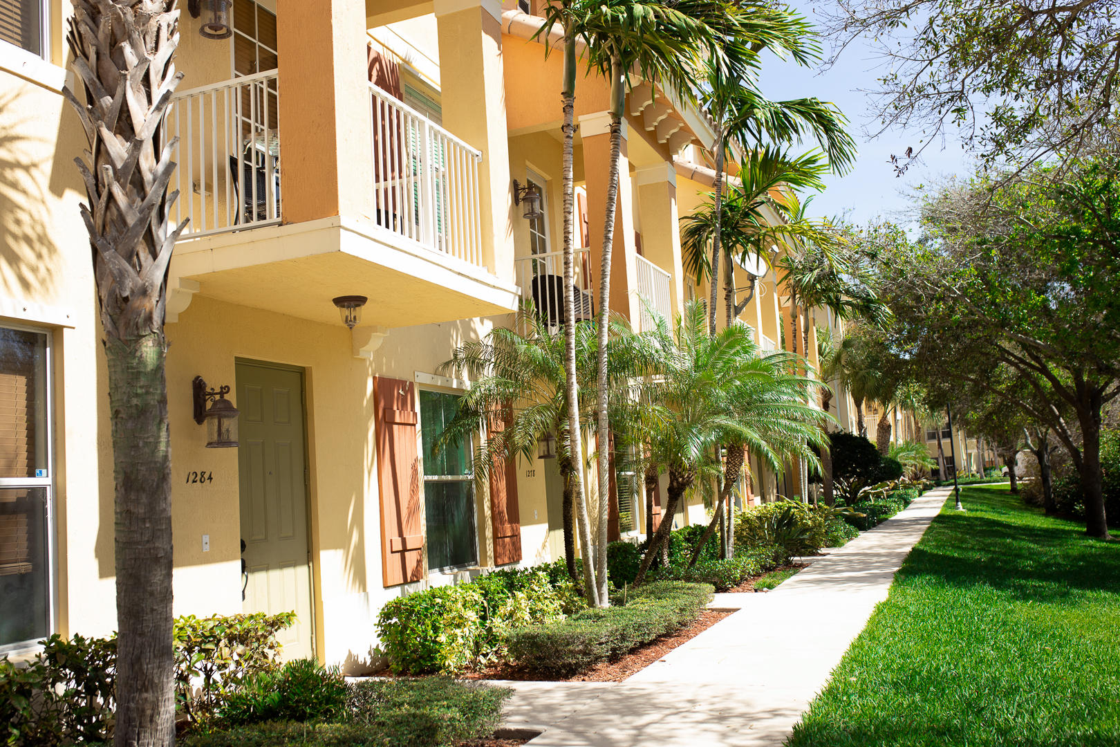 RENAISSANCE COMMONS PUD - Residential Lease