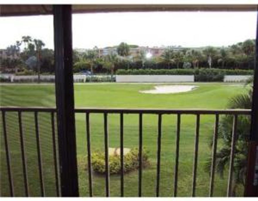 Beautiful South West view over the golf course. Walk to the beach every day! Close to Carlin Park, Malts Jupiter Theater, Publix, Movie Theater, Restaurants, Harbourside Place to name a few. Owner provides basic cable, WiFi, and electric allowance up to $100/month.