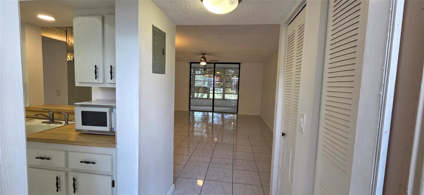 30 Of Palm Spgs 3 Condo - Residential Lease