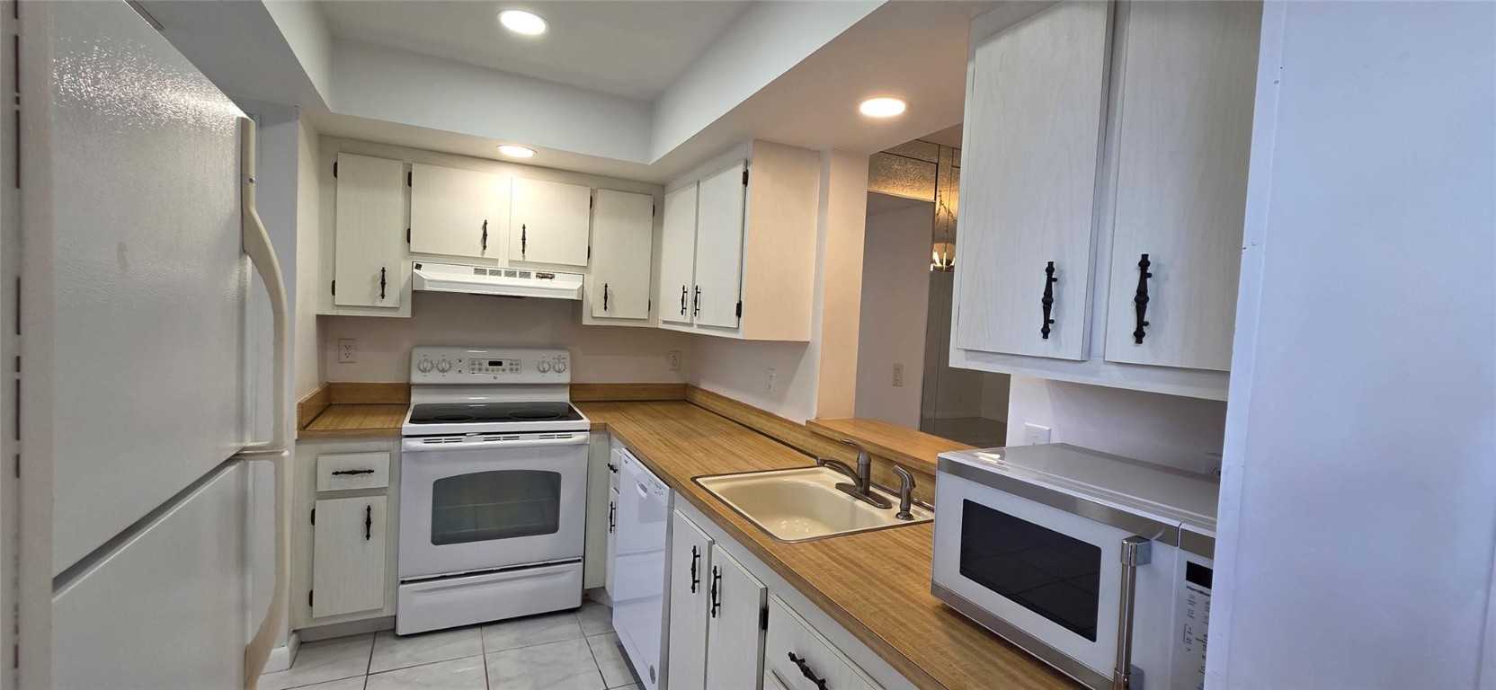 30 Of Palm Spgs 3 Condo - Residential Lease