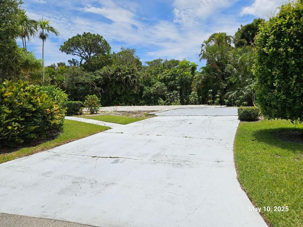 Photo of 958 NE Dahoon Terrace, Jensen Beach, FL 34957 (MLS # R11096542)