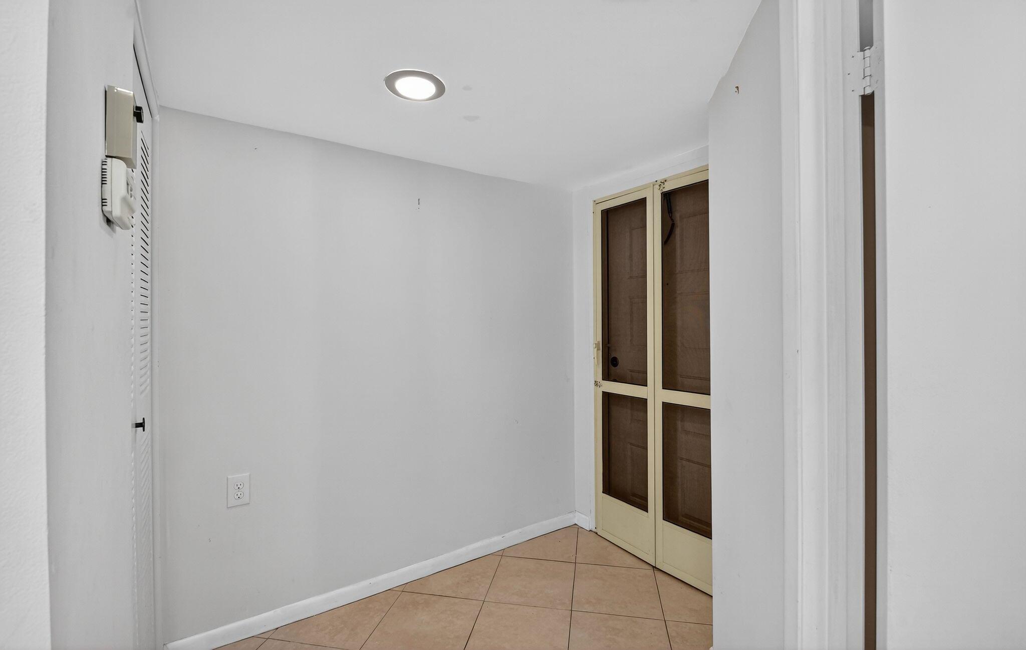 ROSEHILL CONDO - Residential