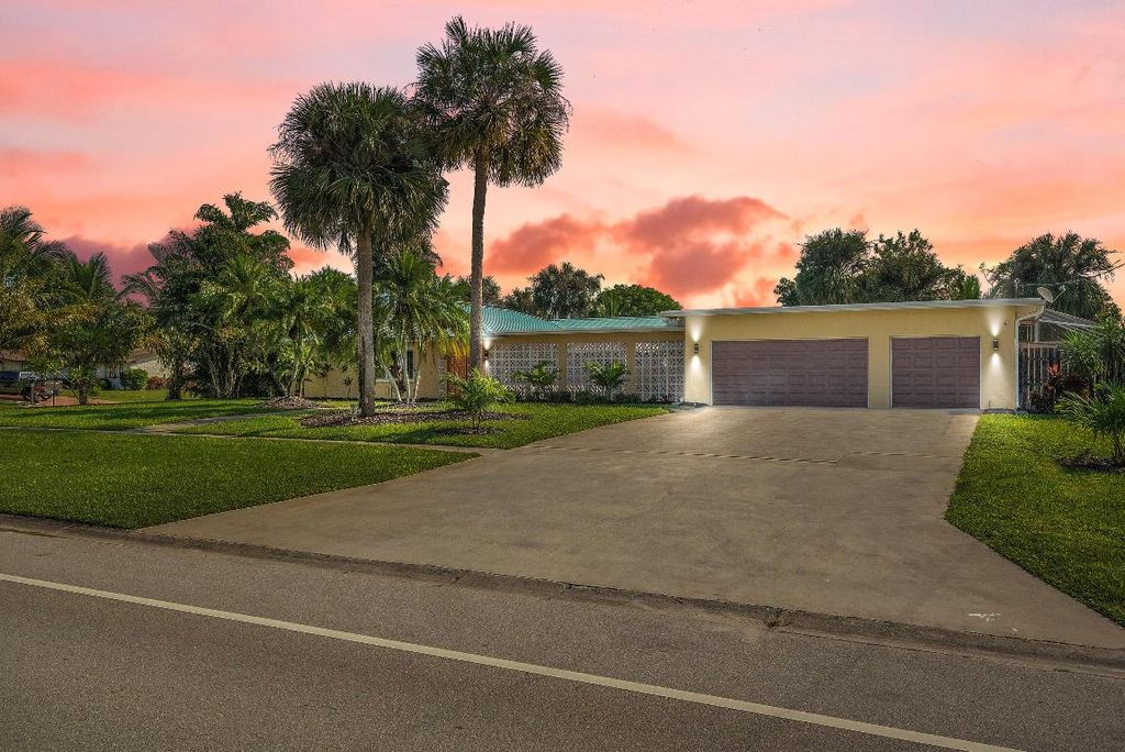 Photo of 3043 SE Pine Valley Street, Port Saint Lucie, FL 34952 (MLS # R11077049)
