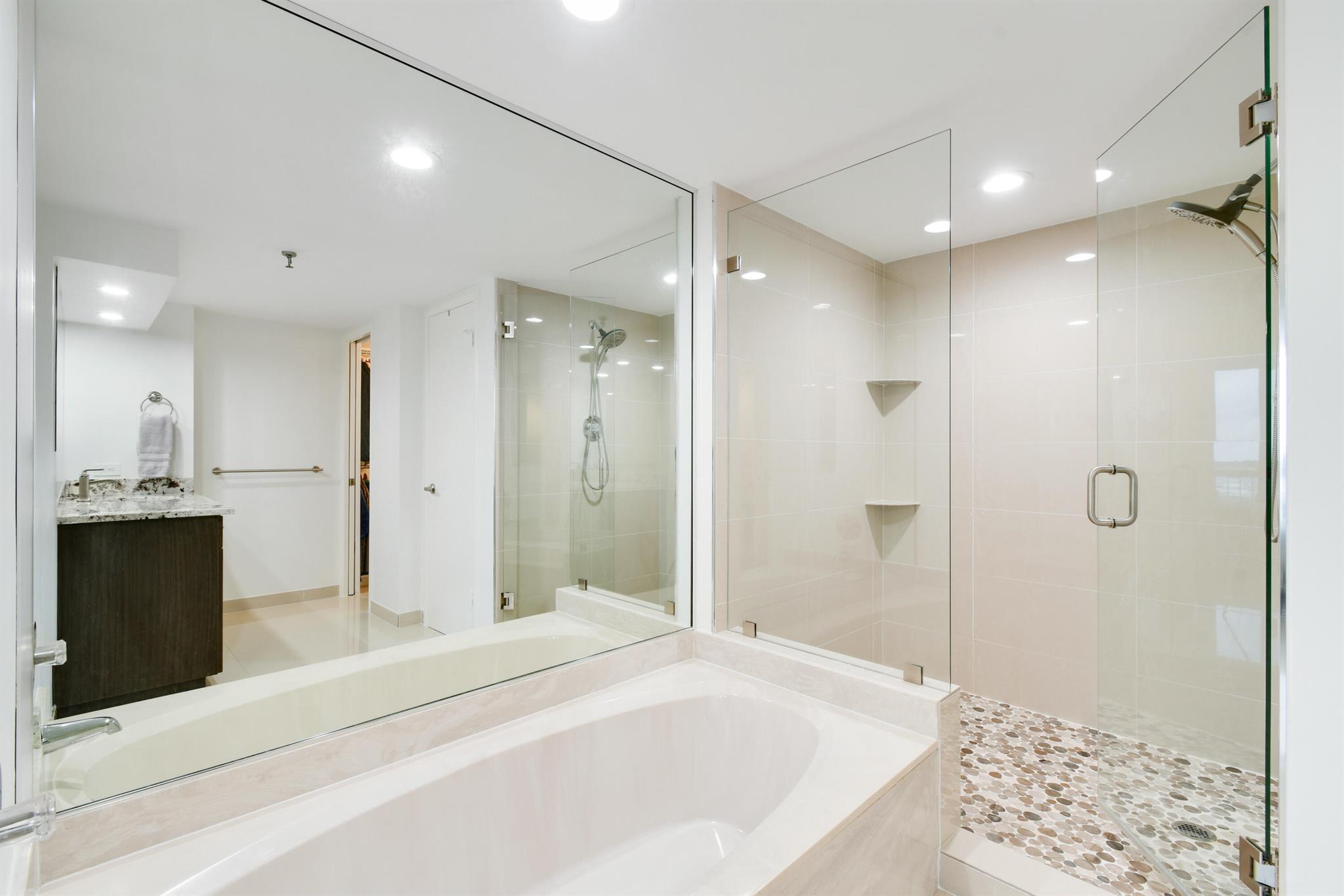 OLD PORT COVE TOWER WEST - Residential