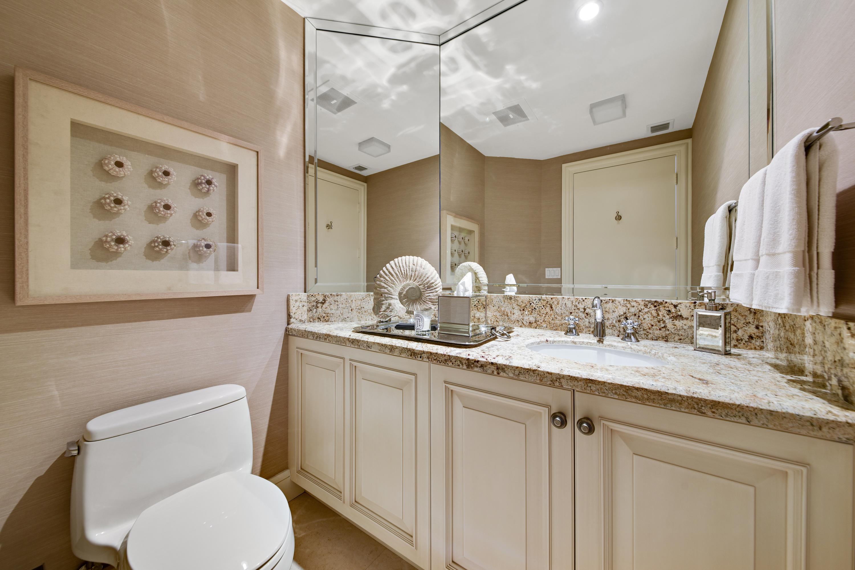 Luxuria - Residential