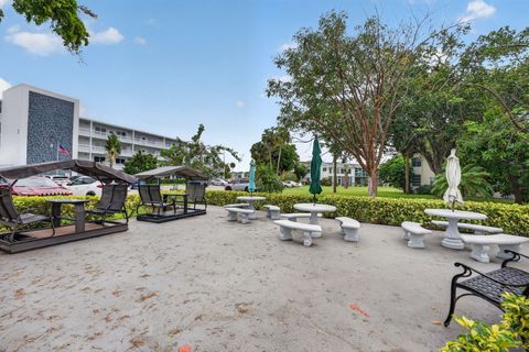 Tiny photo for 1025 Ventnor #H, Deerfield Beach, FL 33442 (MLS # B26020178)