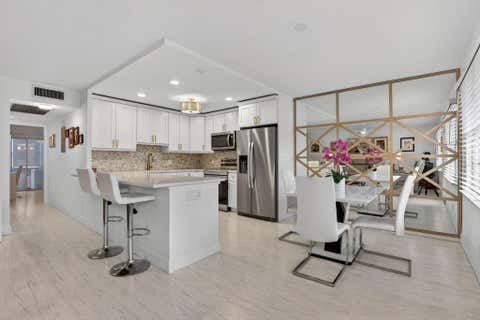 Photo of 1025 Ventnor #H, Deerfield Beach, FL 33442 (MLS # B26020178)