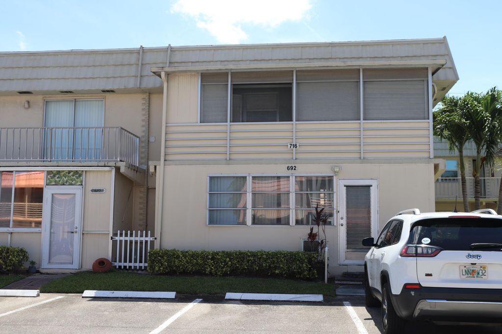 Photo of 716 Saxony O #716, Delray Beach, FL 33446 (MLS # R11144659)