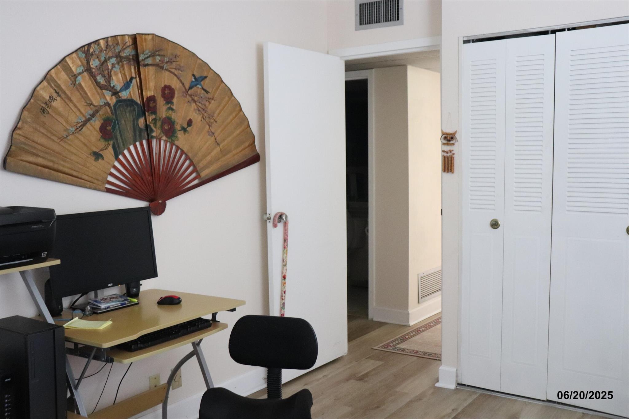 KINGS POINT SAXONY CONDOS - Residential