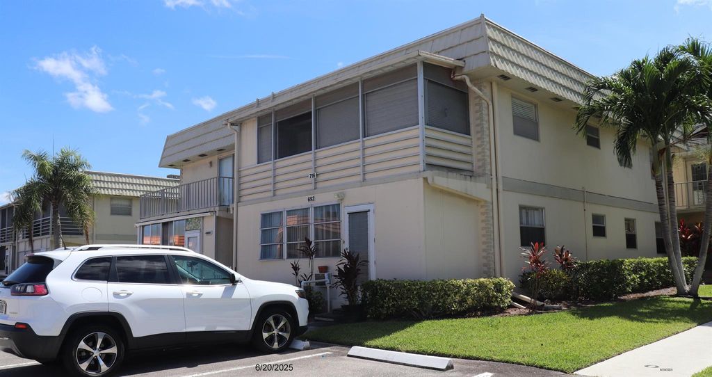 Photo of 716 Saxony O #716, Delray Beach, FL 33446 (MLS # R11144659)