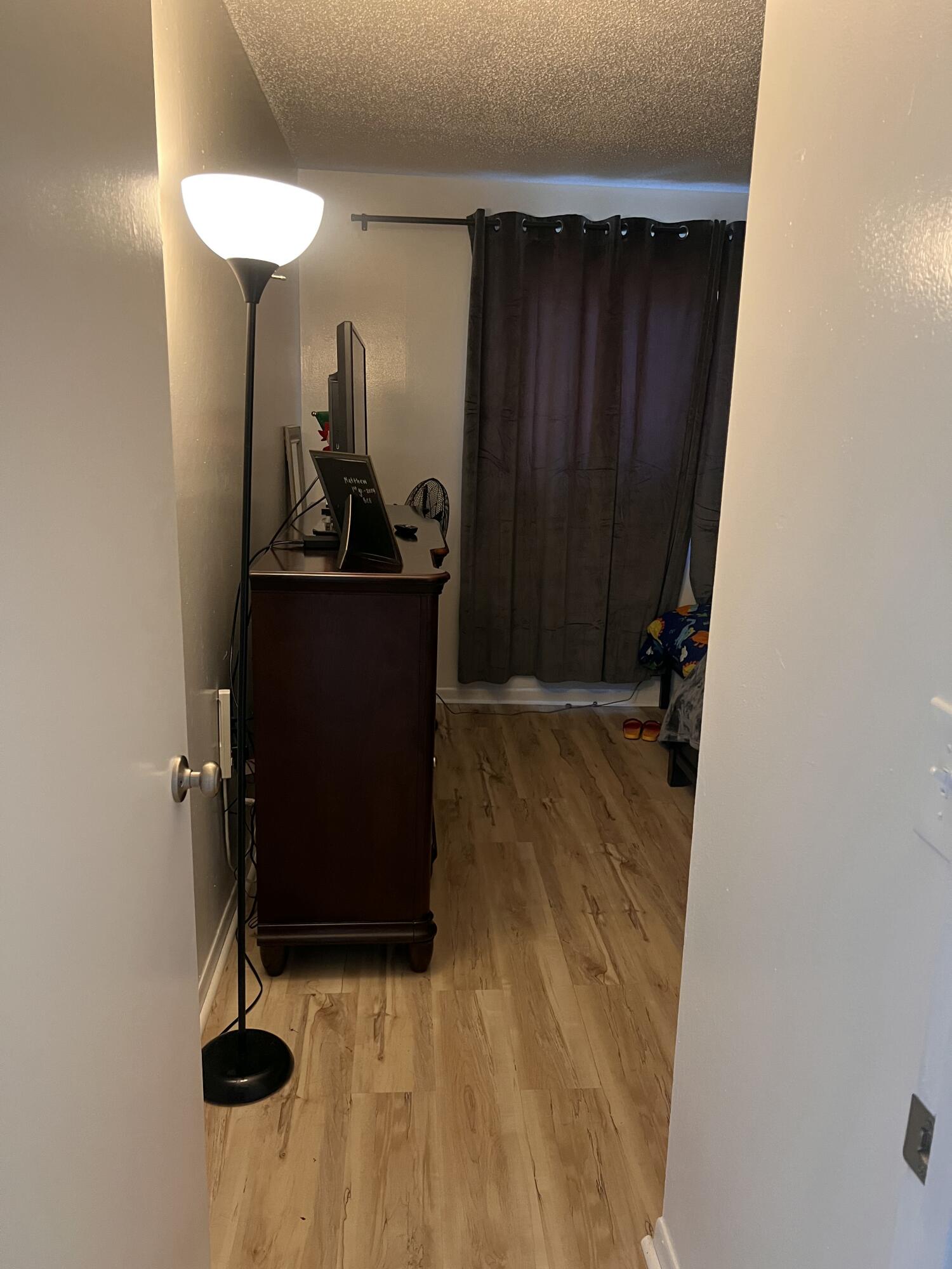 LAKESIDE VILLAGE CONDO 9 - Residential